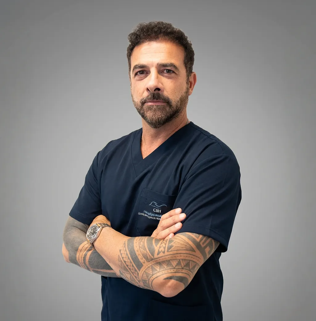 Foto de perfil do Dr. Ercole Spada Neto, fundador da CBH e cirurgião plástico