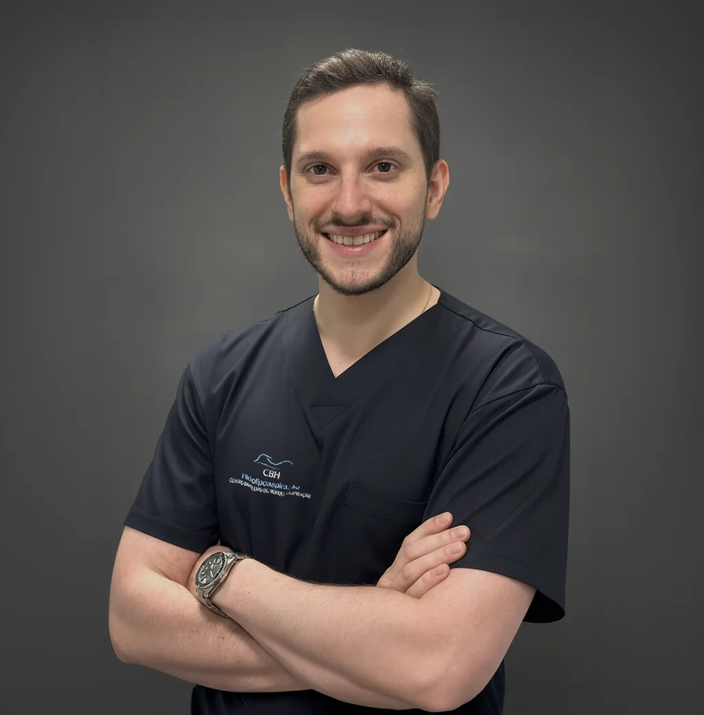 foto de perfil do Dr. Guilherme de Paula, cirurgião plástico da CBH