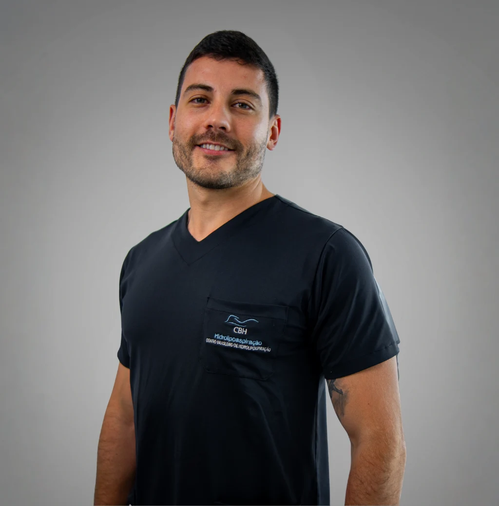 foto de perfil do Dr. Lenon Cardoso, cirurgião plástico da CBH